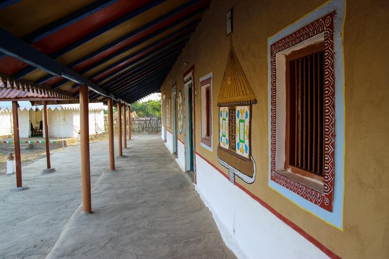 https://splendidkutch.in/wp-content/uploads/2021/10/Outside-Passage-view-of-Cottages.jpg